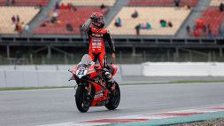 Superbike, GP di Catalogna: Rinaldi trionfa in gara-2, Razgatlioglu torna leader