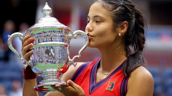 US Open, le foto del trionfo di Emma Raducanu