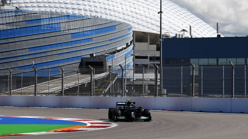 F1, nelle prime libere di Sochi primo Bottas. Buoni segnali dalla Rossa