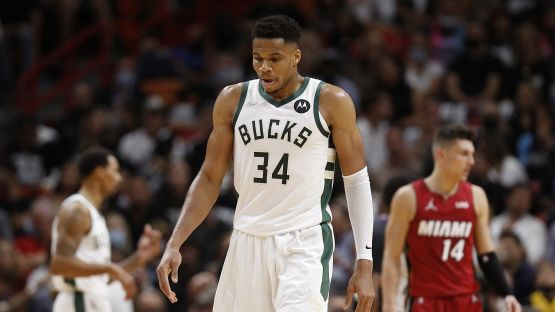NBA, Antetokounmpo entra nel protocollo Covid