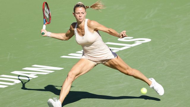 WTA Tenerife, Arantxa Rus demolita: Camilla Giorgi in semifinale