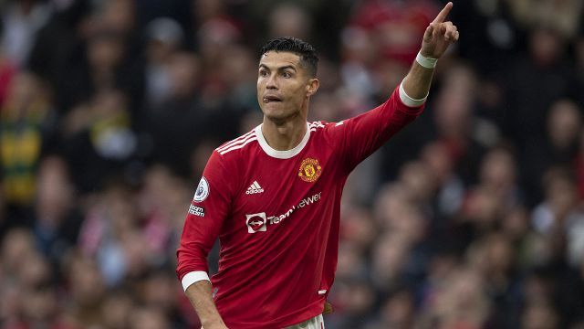 Manchester United, Gary Neville: "Difficile gestire Ronaldo, serve una svolta"