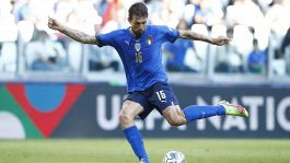 Milan, idea Acerbi se salta Botman