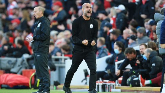 Liverpool-City, sputi sullo staff di Guardiola