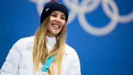 Snowboard: serio infortunio per la francese Julia Pereira