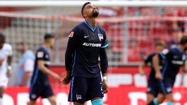 Nervi tesi all'Hertha Berlino: lite tra Boateng e il tecnico Dardai