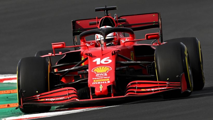 F1, Turchia: Hamilton davanti, ma Leclerc sogna. Verstappen soffre