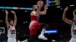 Basket, Serie A: l'Olimpia strapazza la Reyer