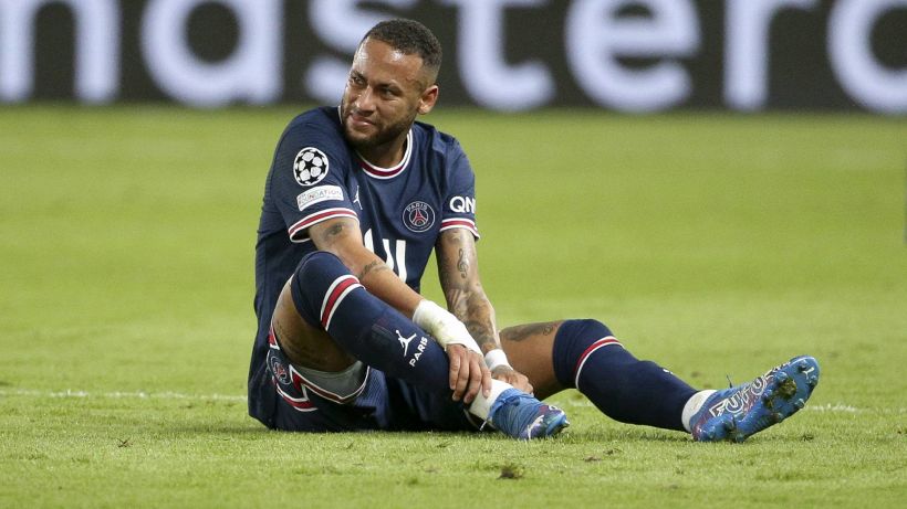 PSG, si ferma Neymar: problema all'adduttore