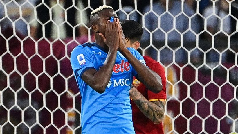 Il Napoli sull'infortunio di Osimhen: "Contrattura del gastrocnemio"