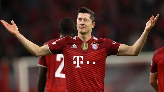 Lewandowski sul Pallone d'Oro: "Se posso vincerlo? Parlano i miei risultati"