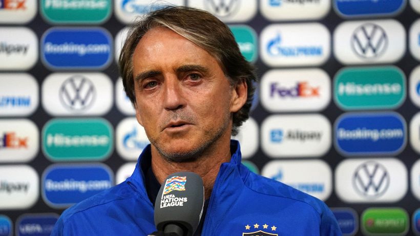 Italia, Mancini annuncia cambi di formazione e incorona Jorginho