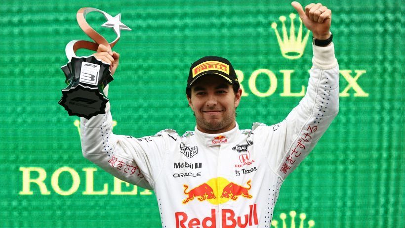 F1, Sergio Perez: "Gara difficile per il comportamento delle gomme"