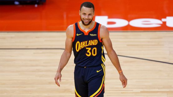 NBA, Steph Curry promuove Avery Bradley