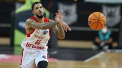 LBA - Pesaro, Delfino: "Larson? Capisce il gioco, è un pilota con tante ore di volo"