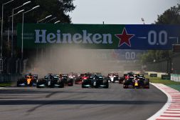 GP Messico: Verstappen vince e allunga, Hamilton 2°. Ferrari 5° e 6°