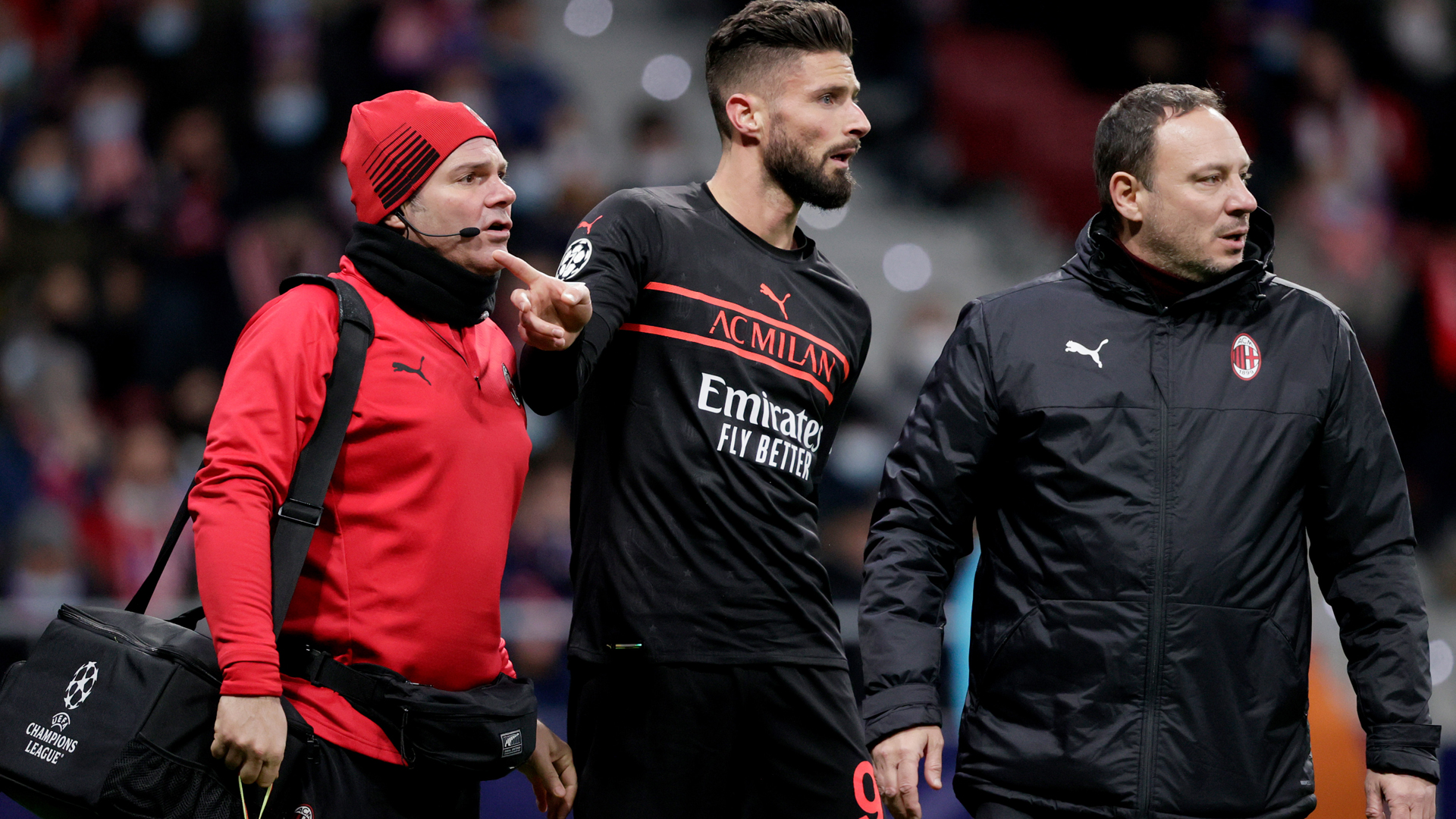 olivier giroud finisce ko milan in ansia