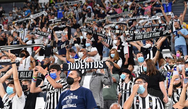 Juventus, tifosi infuriati sui social ed è caccia ai colpevoli