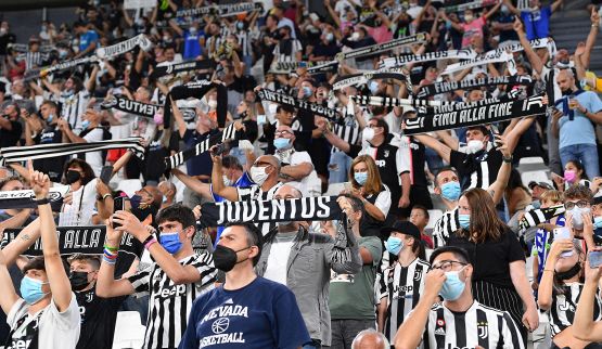 Juventus, sorteggio Champions abbordabile ma sui social non si esulta