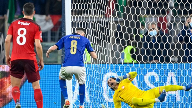 Italia-Svizzera e il rigore fatale: Jorginho e Mancini sotto accusa