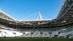 Juve vicina a donne vittime di violenza: l'Allianz diventa arancione