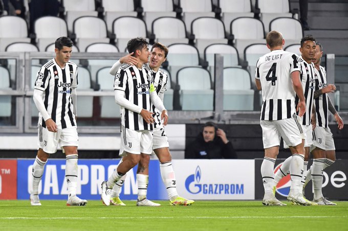 Juventus, Dybala supera e imita Platini: la (non) esultanza storica