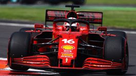 F1, Gp Messico: le due Mercedes sono davanti. Leclerc va a sbattere