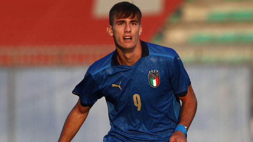 Juventus, scatto per Lucca: chi è il centravanti che piace a Mancini