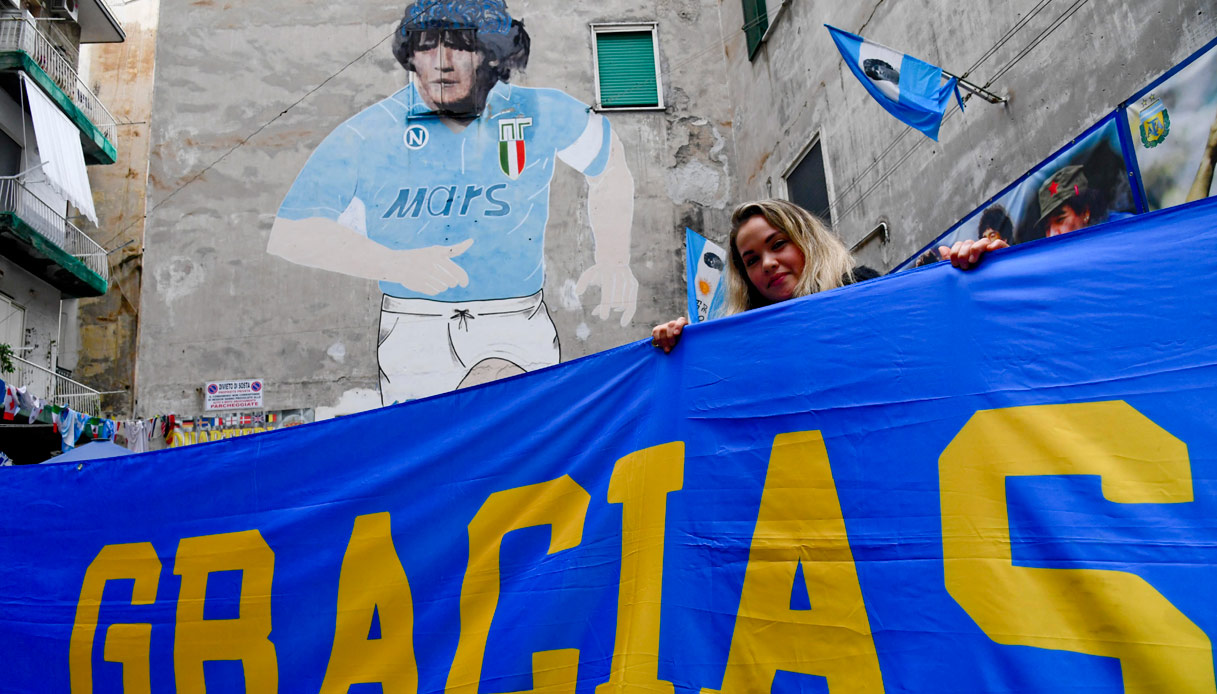 Diego Armando Maradona, un anno senza il Genio: l'omaggio di Napoli