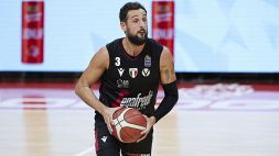 Virtus Bologna in ansia: infortunio a gomito per Marco Belinelli