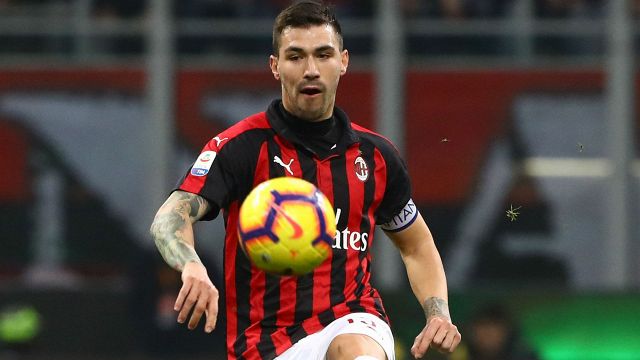 Gazzetta dello Sport - Il Milan 'esclude' Raiola: Romagnoli tratta da solo il rinnovo