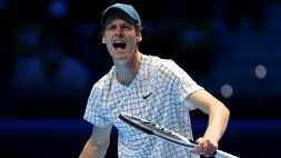 Atp Finals, Sinner fa tremare Medvedev: resa tra gli applausi