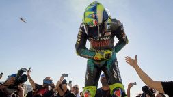 MotoGp, finisce l’era Valentino Rossi: la festa a Valencia per il 46