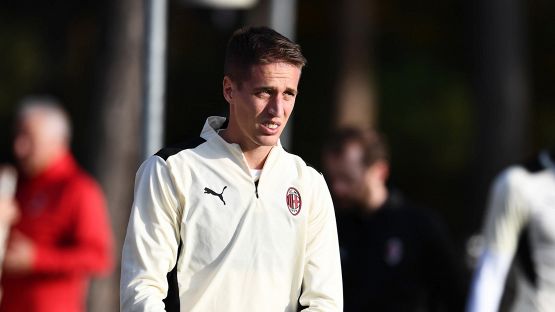 Il Milan inizia a sfoltire: contatti per Andrea Conti