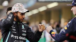 F1, Hamilton furente valuta l'addio: il messaggio di Max Verstappen