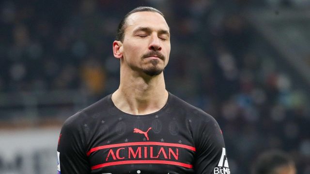 Ibra’s un-Christmas social greetings unleash the storm on the web