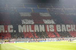 Milan, l'ultima beffa arriva sui social: un like fa infuriare i tifosi