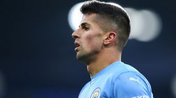 Attimi di terrore per Cancelo e famiglia: rapinato e ferito in casa