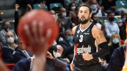 Basket, Belinelli lancia l'assalto all'Eurolega