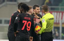 Milan-Napoli: giusto annullare gol Kessie? Il verdetto della moviola