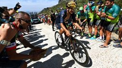 Giro d'Italia, Grenadiers prepara un tridente: Carapaz alla guida