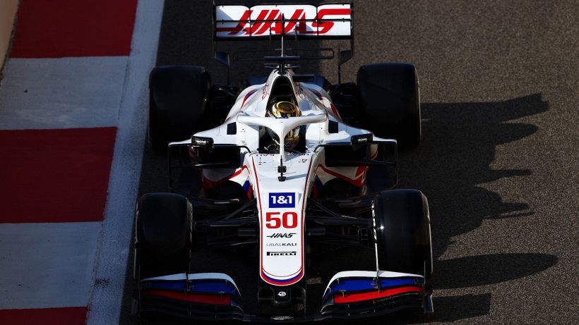 F1, test Abu Dhabi: la Haas davanti a tutti nell'ultima giornata
