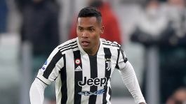 Juve, Allegri ne taglia due: via subito Alex Sandro e un altro