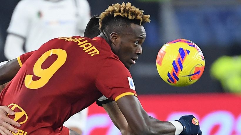 Roma, incidente in auto per Tammy Abraham: cosa è successo