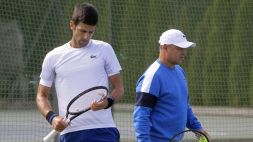 Djokovic, non si placano le polemiche: l’accusa di coach Vajda