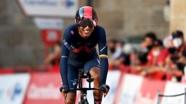 Egan Bernal migliora: prosegue la riabilitazione