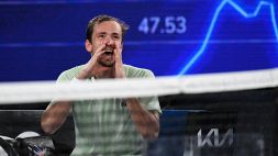 Tennis, Medvedev multato per gli insulti al giudice di sedia