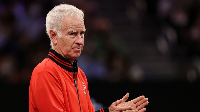 Tennis, Mc Enroe: "Federer è stato il migliore"