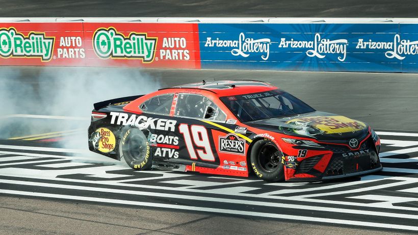 NASCAR: si torna al passato a Sonoma per l’edizione 2022
