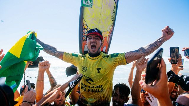 Surf, il campione Medina: "Ho problemi mentali, non inizio la stagione"